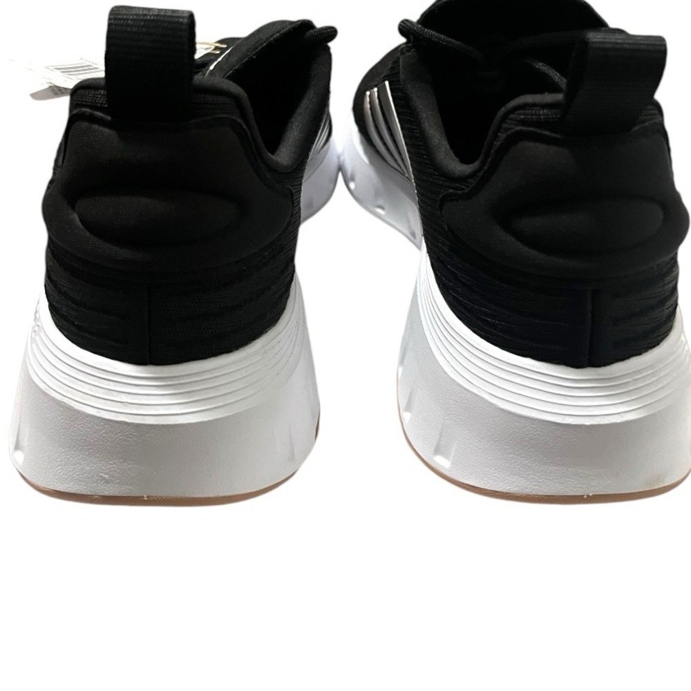 NEW adidas Women's Swift Run 23 Sneaker Size 9 1/2 - Picture 9 of 10